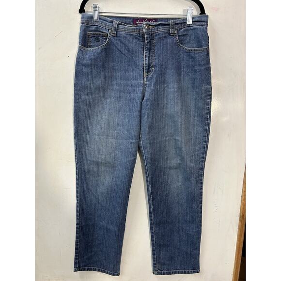 Gloria Vanderbilt Womens Size 12 Dark Wash Short Jeans - Picture 1 of 13